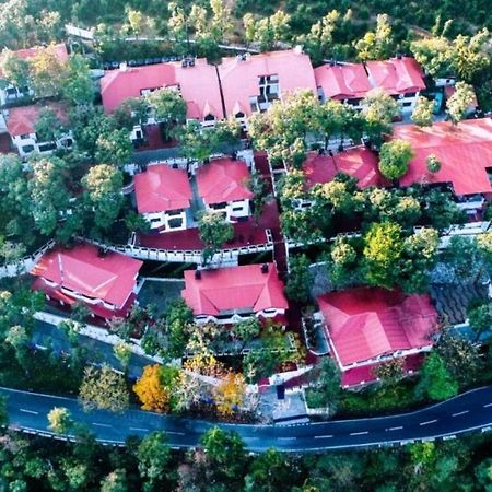 Surbee Resort Mussoorie Buitenkant foto
