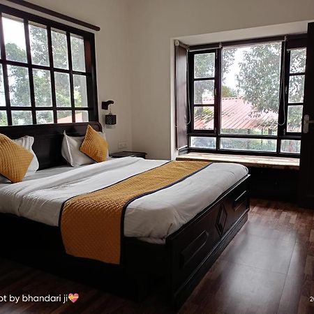 Surbee Resort Mussoorie Buitenkant foto