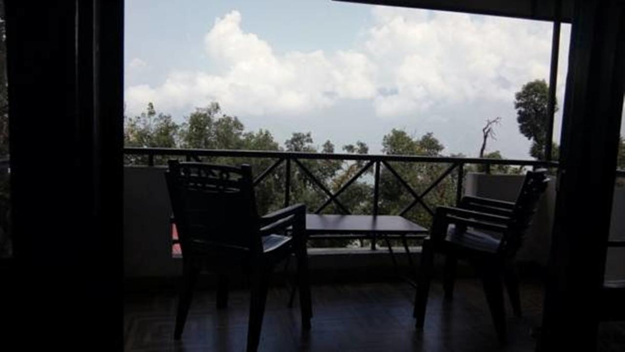 Surbee Resort Mussoorie Kamer foto