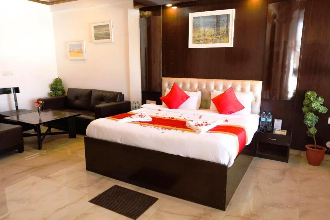Surbee Resort Mussoorie Buitenkant foto