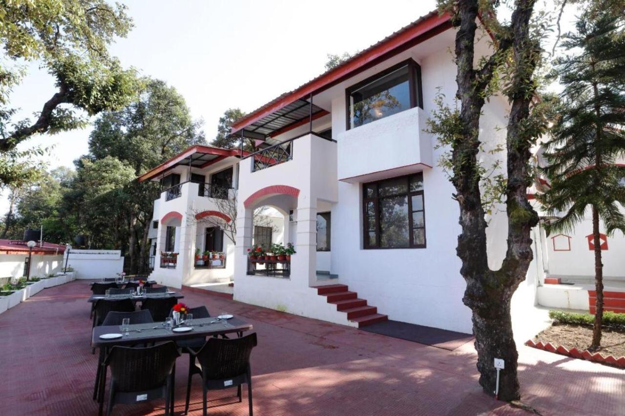 Surbee Resort Mussoorie Buitenkant foto