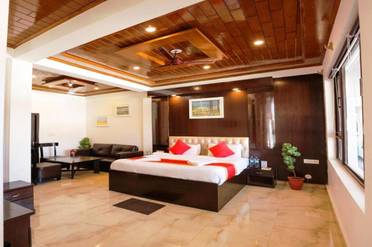 Surbee Resort Mussoorie Buitenkant foto