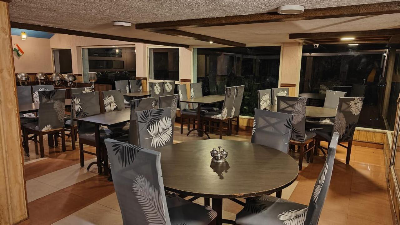 Surbee Resort Mussoorie Buitenkant foto